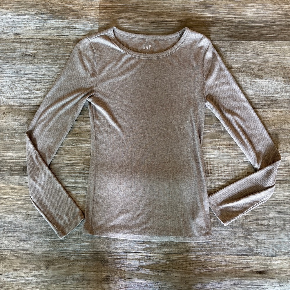 GAP Women's light brown Long Sleeve Tee shirt ribbed